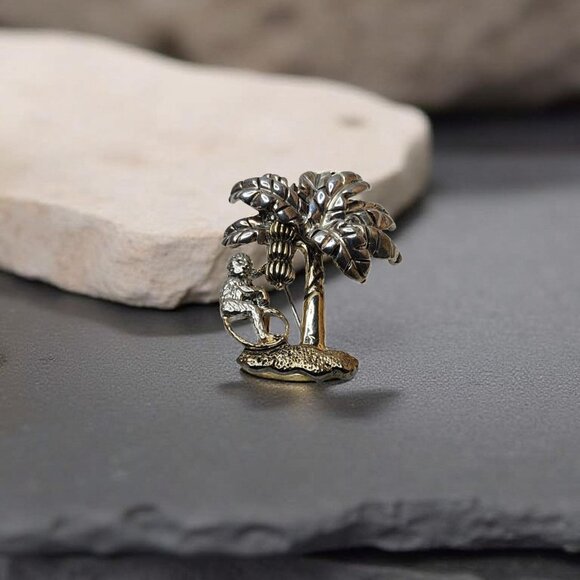 Vintage MJ Silver / Gold-Tone Monkey & Banana Tree Brooch Pin / Pendant - Picture 7 of 12